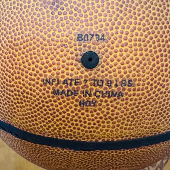 Wilson NCAA Final Four Edition Basketball Size 28.5" Sz 6 Womens - Picture 5 of 5